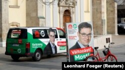 Pano elektorale të kandidatit opozitar, Gergely Karacsony. 