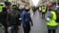 Vestele galbene au devastat, la protestelee anterioare, marile bulevarde din centrul Parisului