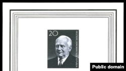 Timbru omagial emis de poșta est-germană în 1960