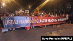 Protesta në Podgoricë kundër rrëzimit të Qeverisë së kryeministrit Zdravko Krivokapiq. Janar, 2022.