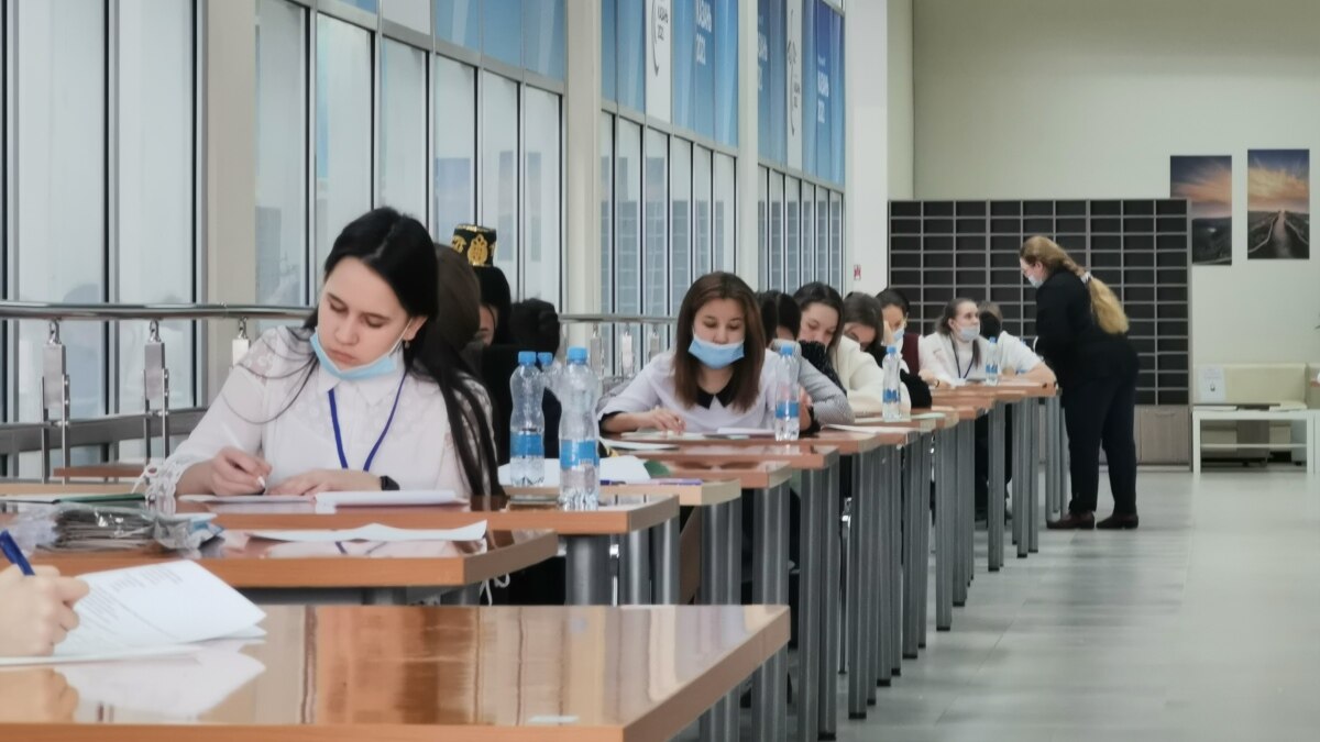 Язык, память и война. О политической субъектности языка