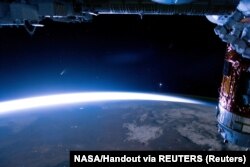 Pământul văzut de pe Stația Spațială Internațională. Rusia spune că va construit propriul avanpost orbital.