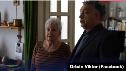 Orbán Viktor egy idős hölgy mellett szerepelt legújabb kampányvideójában