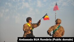 Forțele SUA relocate în România din Germania fac parte din Regimentul 2 Cavalerie al Forțelor Terestre ale SUA. Acesta a străbătut, în 2015, România într-un marș al blindatelor Stryker.