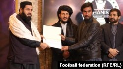 کلبونو ته د جوازونو د ورکړې مراسم