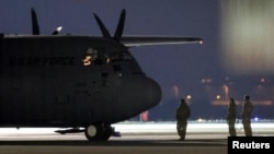 Самалёт Hercules C-130, архіўны здымак
