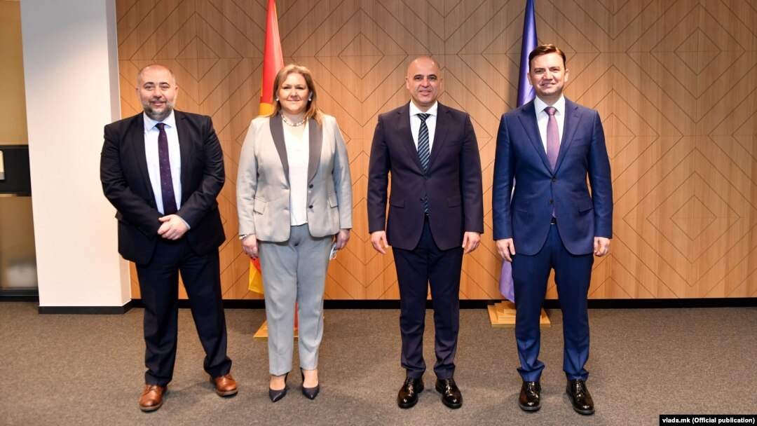 Амбасадор во НАТО Дане Талески, Министерката за одбрана Славјанка Петровска, Премиерот Димитар Ковачевски и Министерот за надворешни работи Бујар Османи