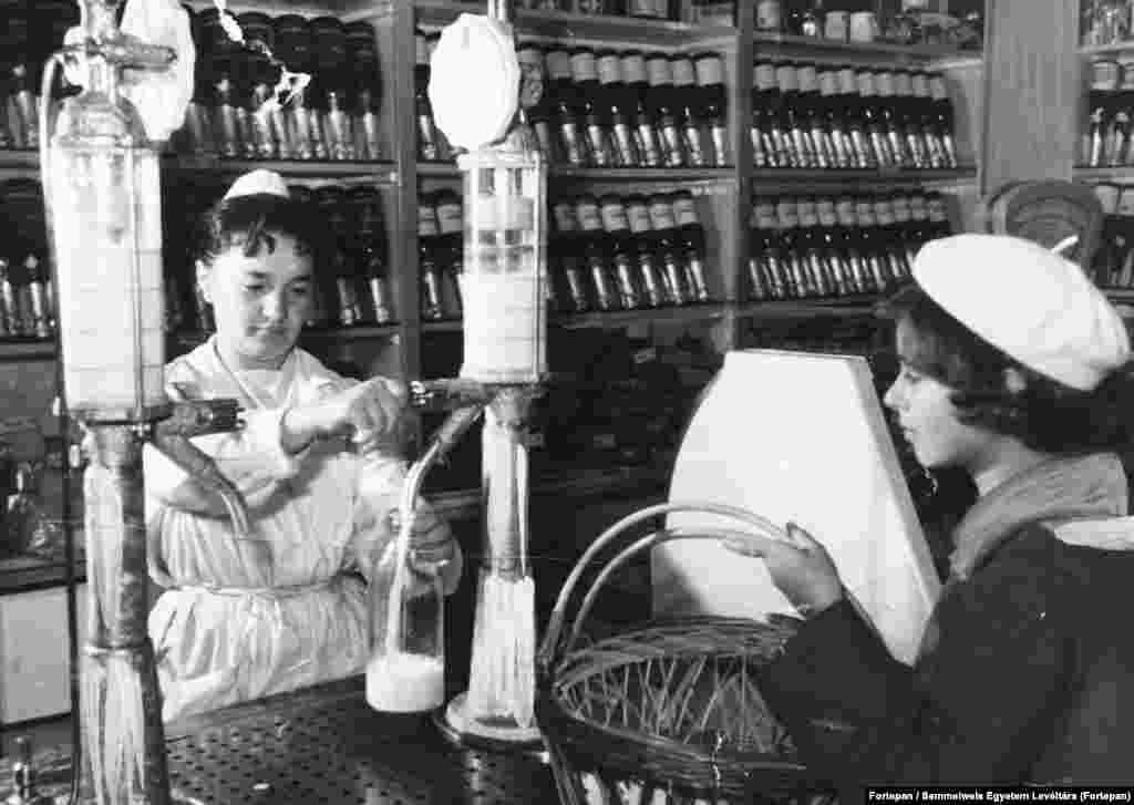 Tejet vásárol egy nő 1960-ban