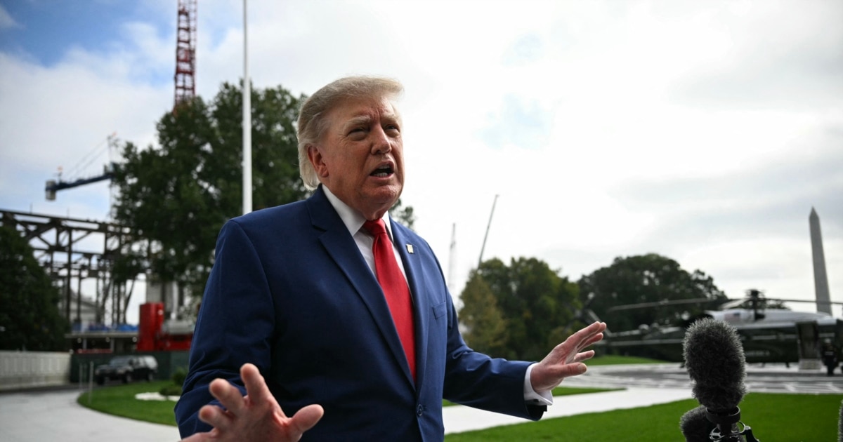 Трамп знову розкритикував Зеленського за удари по російських НПЗ