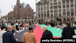 د هالنډ په امسټردام ښار کې د افغانانو لاریون 