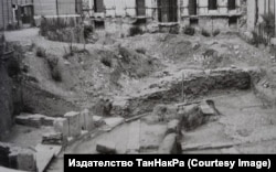  Разкопките в парцел на НЕК през 2006 година 