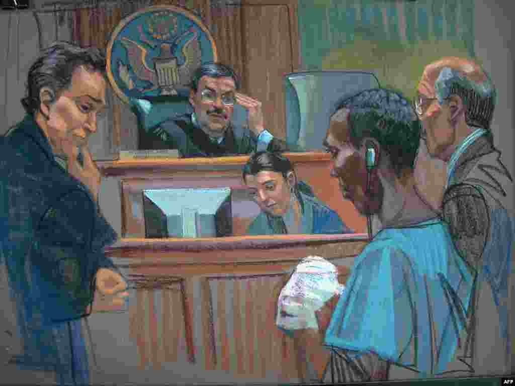 SAD - Sudjenje tinejdžerki - Abdi Wali Muse ima 15 godina i učestvovala je u piratskim napadima uz obale Somalije. Sudija u New Yorku je odbio da je tretira kao dijete pa će se suočiti sa presudom kao odrasla osoba.Tužilac će i za nju tražiti doživotnu robiju. 