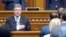 WATCH: Petro Poroshenko is sworn in as president of Ukraine
