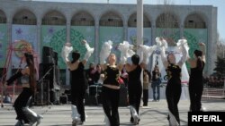 30-апрелде Бишкек шаарынын күнү майрамдалды