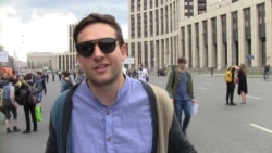 Почему вы решили прийти на проспект Сахарова, хотя Навальный приглашал на Тверскую?