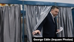 Ciprian Ciucu, votând la alegerile din 7 decembrie pentru funcția de primar al Bucureștiului