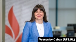 Ministra Finanțelor, Victoria Belous, în timpul unui interviu în redacția Europei Libere, în 2025