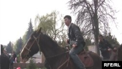  Бишкектеги ат майданында башталган көкбөрү ат оюнунун жыйынтыгы да бүгүн чыгарылмакчы.