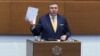 Председателят на парламентарната здравна комисия Костадин Ангелов, 28 октомври, Народно събрание.
