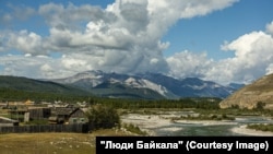 Село Монды расположено на границе России и Монголии