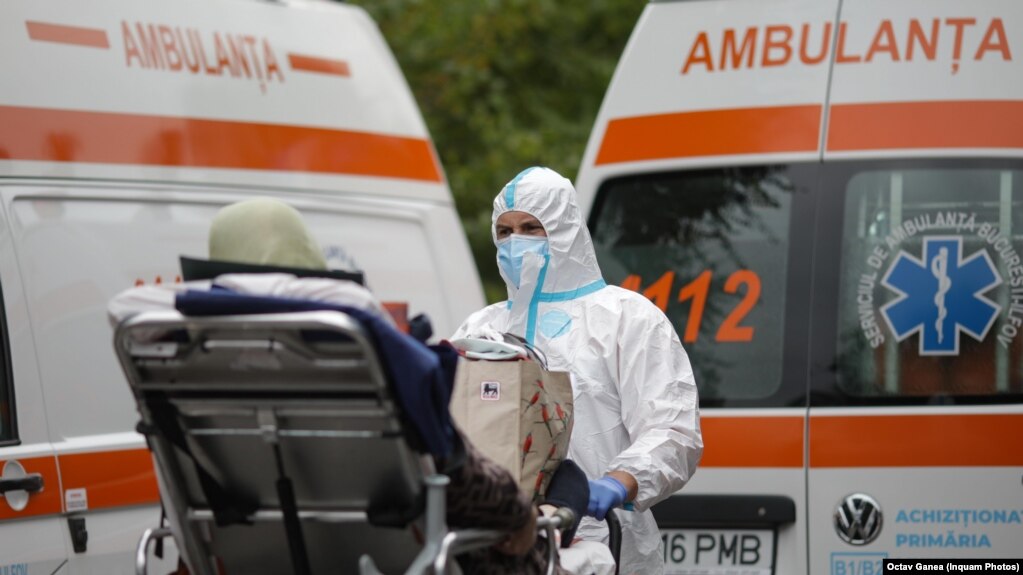 În lipsa unor unități moderne din România, mulți pacienți în stare gravă sunt transportați de urgență în străinătate pentru a fi tratați.