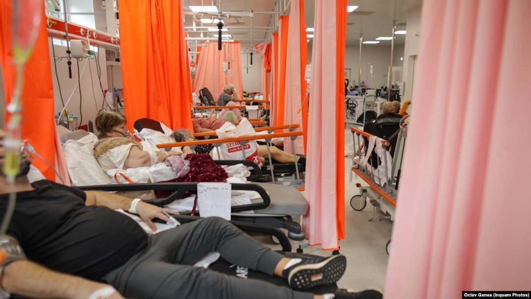 Mai multe spitale din România riscă să intre în colaps din cauza personalului insuficient. 