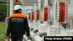Stație de compresoare de gaz în apropierea depozitului subteran de gaz din Bogorodceanski, în Ucraina (imagine de arhivă)