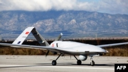 Турският безпилотен самолет "Байрактар"