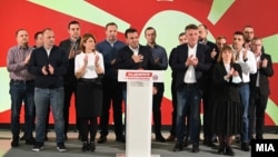 Зоран Заев на прес-конференција поднесе оставка од претседател на СДСМ и од премиер по поразот на локалните избори на 31 октомври 2021