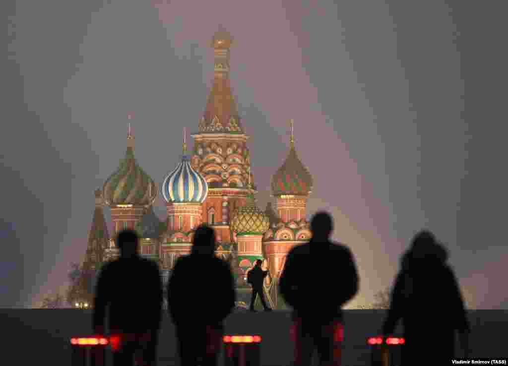 A view of St. Basil&rsquo;s Cathedral in Moscow&#39;s Red Square.&nbsp;Due to a surge in COVID-19 cases, the Moscow authorities declared nonworking days with pay from October 28 to November 7.