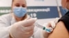Від початку вакцинальної кампаніїв Україні, за даними МОЗ, принаймні однією дозою вакцини щеплені понад 13,7 мільйона людей
