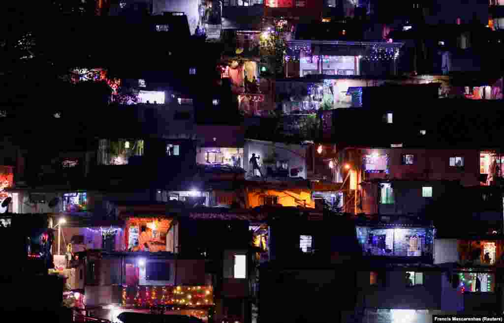Dívali, azaz a fény hindu ünnepe a mumbai nyomornegyedben