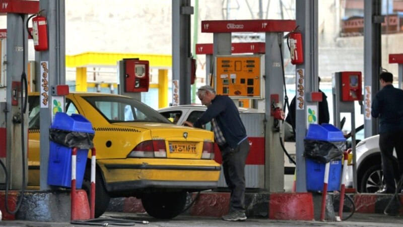 سقوط ۷۴ درصدی صادرات بنزین ایران در سال ۱۴۰۰