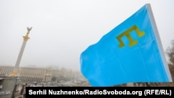 Kyivde Qırımtatar milliy bayrağı
