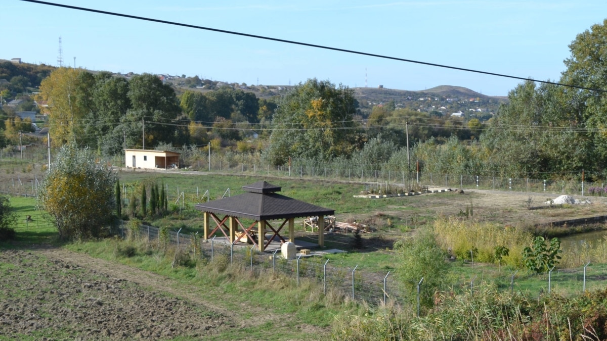 Непарадный Крым: Некрасовка – маленькое село на берегу реки Кача  (фотогалерея)