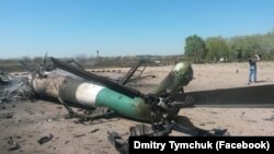 Знищений на Краматорському аеродромі український вертоліт Мі-8
