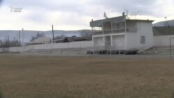 Варзишгоҳи ноҳияи Восеъро ба боғ табдил намедиҳанд