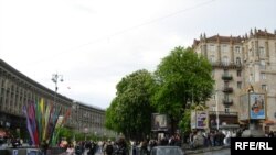На встрече в Киеве в «команде» грузинских журналистов из одиннадцати человек произошла одна замена, а в абхазской из того же числа  – три