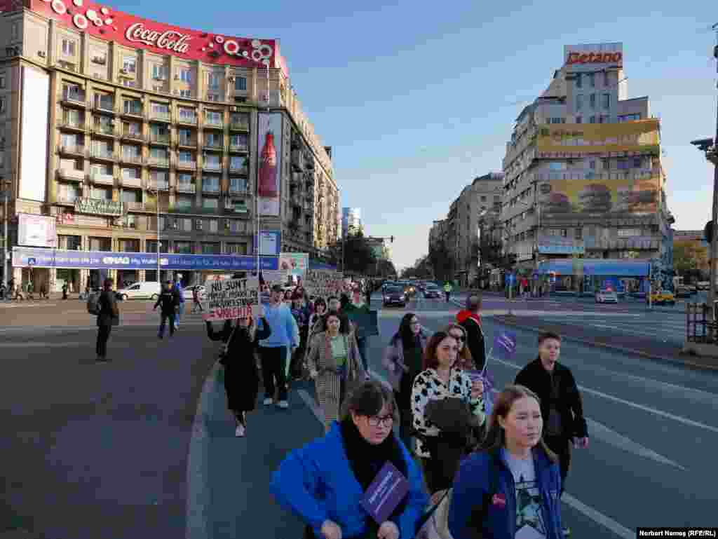 Manifestația, ajunsă în zona Piața Romană.&nbsp;