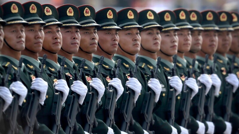 Kina rrit buxhetin për mbrojtje për shkak të “sfidave komplekse të sigurisë”