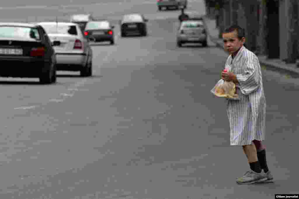 255 ირაკლი ღუღუნიშვილი: ”საჭმლის ქურდი”