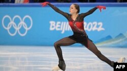 Ruskinja Kamila Valijeva tokom Zimskih olimpijskih igara u Pekingu 2022. na Zatvorenom stadionu Capital u Pekingu 7. februara 2022. 