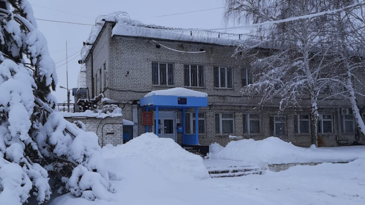 Я не один там был, палками многих били