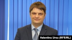 «Газпром», у спосіб, до якого ми звикли, тобто недружній, погрожує нам подальшим зниженням постачання газу», – прокоментував віцепрем’єр Молдови Андрей Спіну