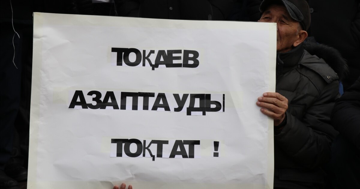 Үлкен бөкселері бар жетілген әйелдердің қатысуымен порно көріңіз