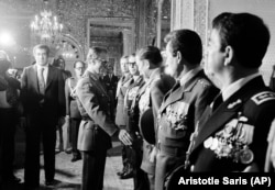 آخرین دیدار محمدرضا شاه با فرماندهان ارشد نظامی در ۲۰ آبان ۵۷، دو ماه پیش از خروج از ایران