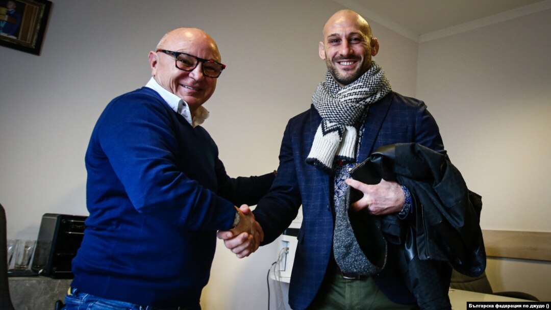Bulgarian Judo Federation President Rumen Stoilov (left) with Alain Schmitt.