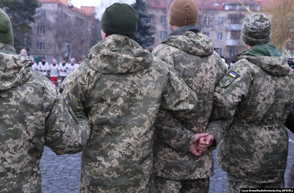 Військовослужбовці Збройних сил України теж стали у «живий ланцюг єднання»
