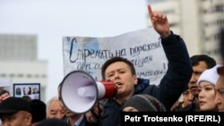 Kazakh activist Zhanbolat Mamai (file photo)
