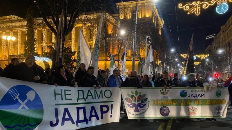 Novi protest protiv kopanja litijuma uz kampovanje kod Predsedništva Srbije